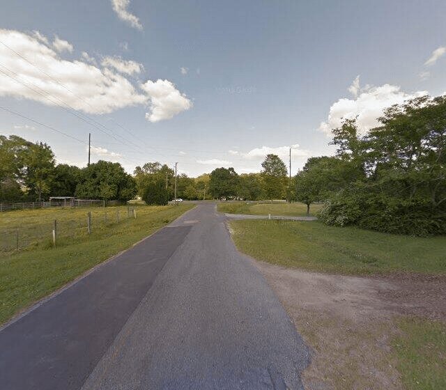 Approach road near Village East Pell City